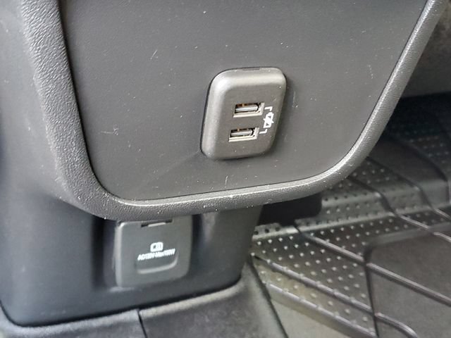 Certified 2020 Chevrolet Equinox Premier w/ LPO, Floor Liner Package FWD image 11