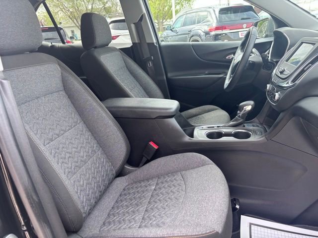 Used 2023 Chevrolet Equinox LT w/ Driver Convenience Package AWD/4WD image 28