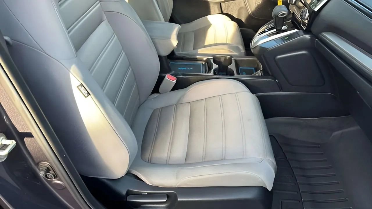 Used 2017 Honda CR-V LX image 44