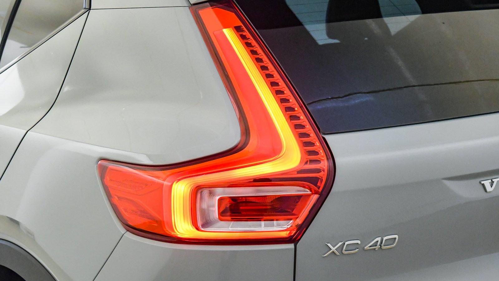 Certified 2026 Volvo XC40 B5 Plus w/ Protection Package Premier AWD/4WD image 12