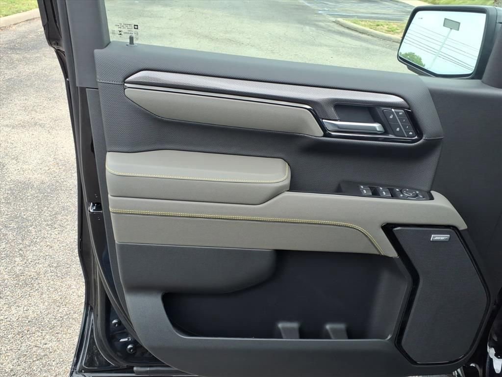 New 2026 Chevrolet Silverado 1500 ZR2 w/ LPO, Dark Essentials Package image 11