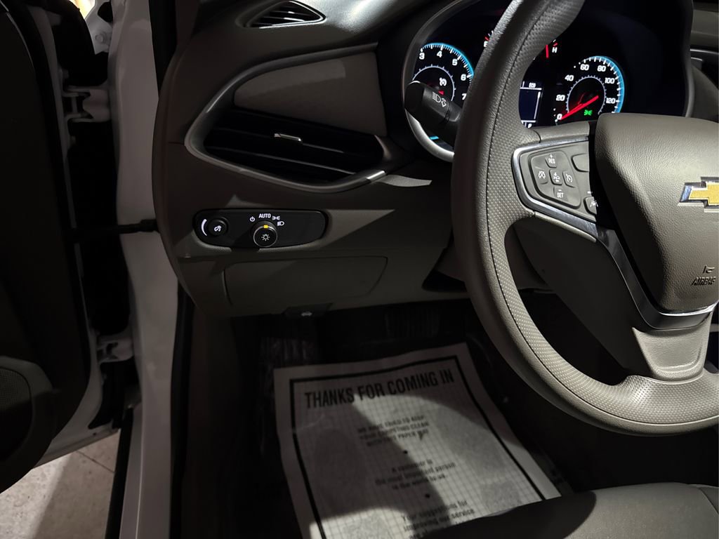 Used 2025 Chevrolet Malibu LT image 21