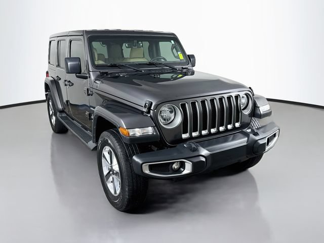 Used 2018 Jeep Wrangler Unlimited Sahara AWD/4WD image 3