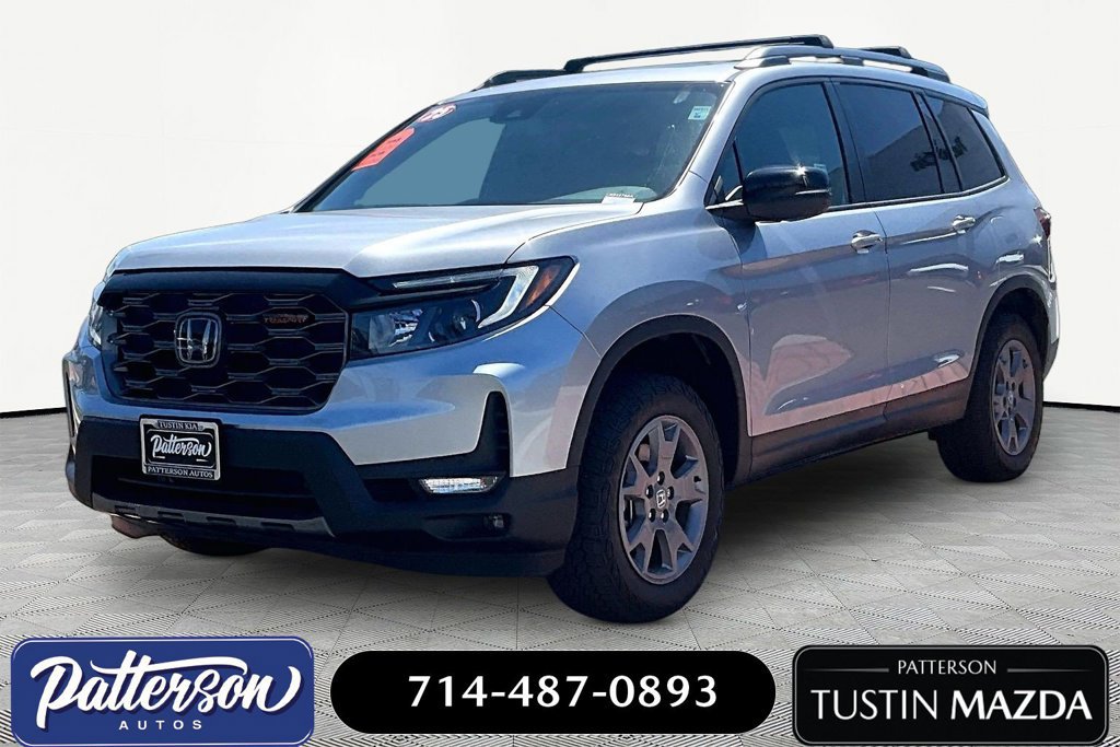 Used 2025 Honda Passport TrailSport image 1