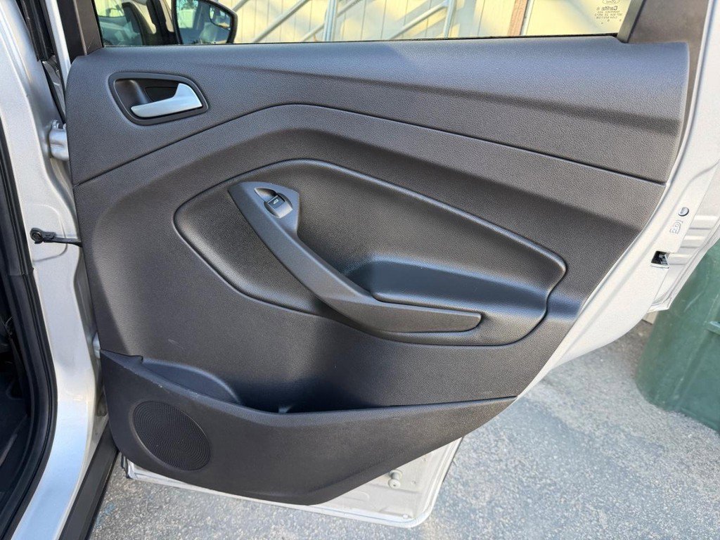 Used 2016 Ford Escape SE image 28