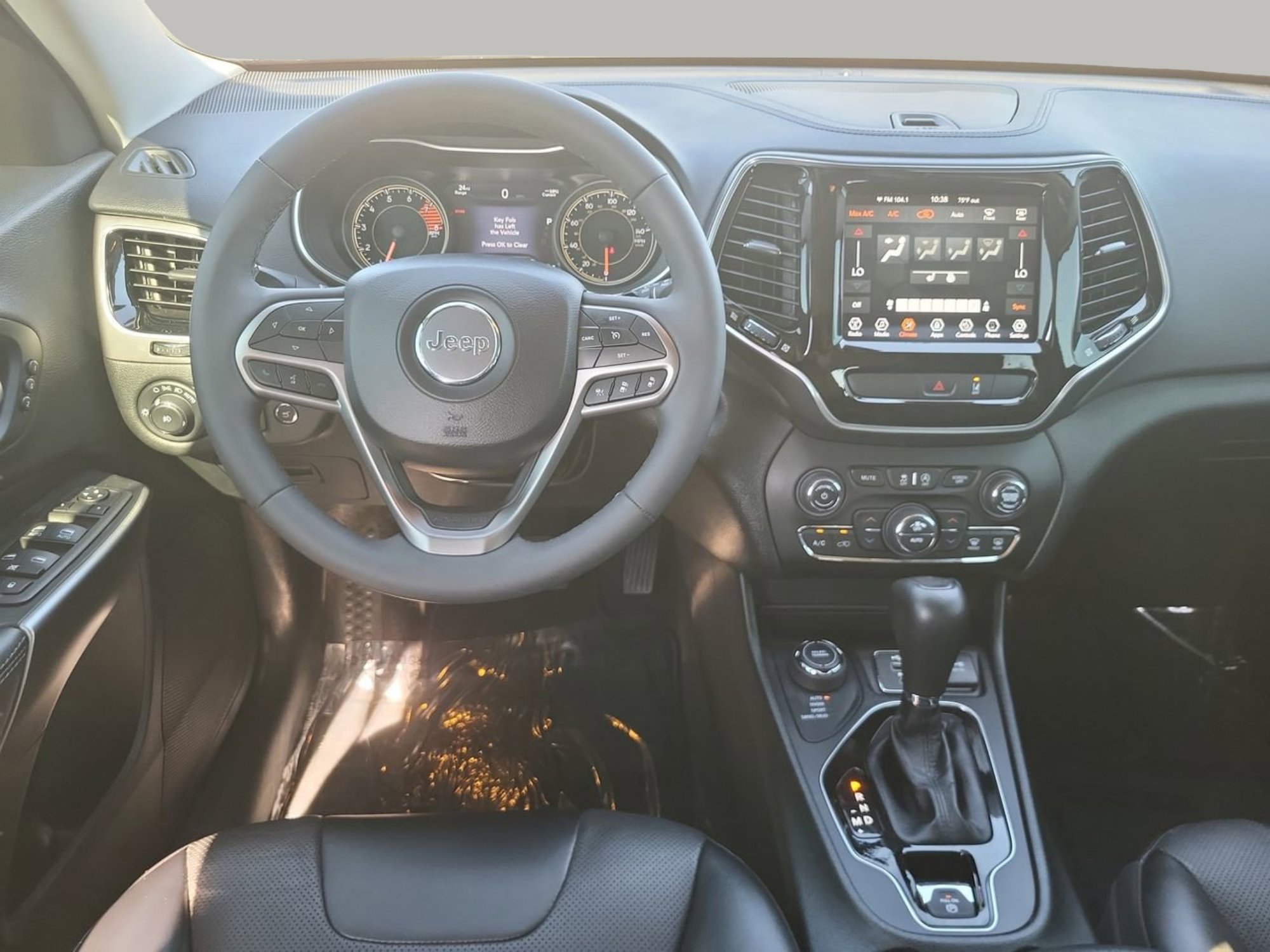 Used 2022 Jeep Cherokee Limited image 11