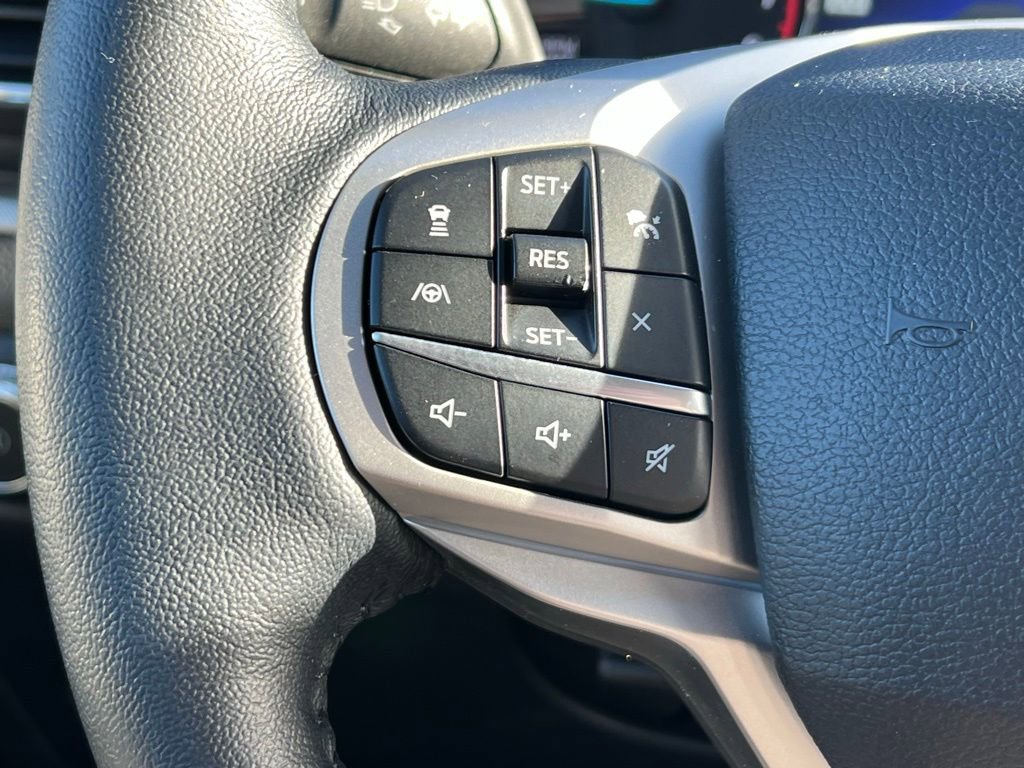 Used 2021 Ford Explorer XLT w/ Equipment Group 202A image 34