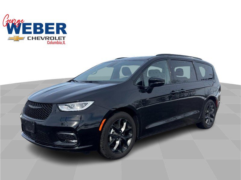 Used 2025 Chrysler Pacifica Limited image 1