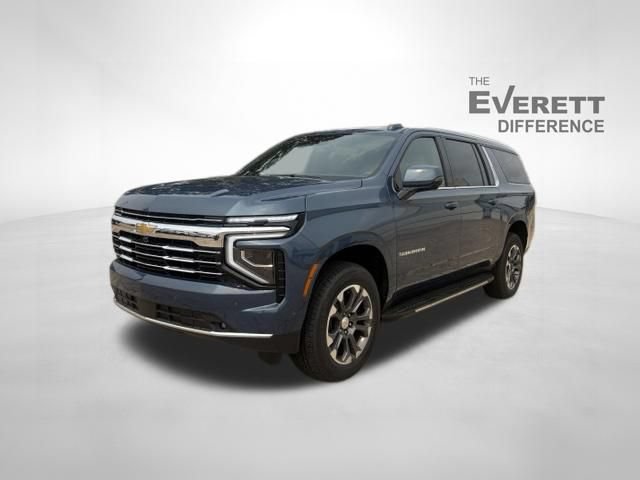 New 2026 Chevrolet Suburban LT w/ Comfort Package AWD/4WD image 3