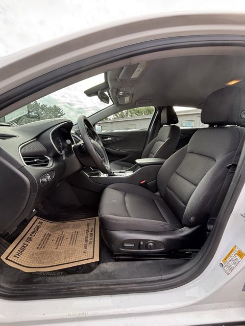 Used 2022 Chevrolet Malibu LS w/ Driver Confidence Package image 9