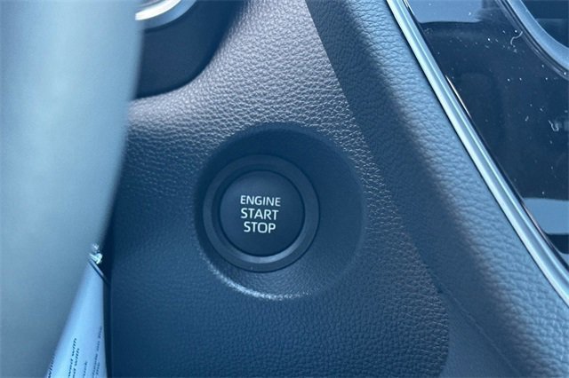 Used 2026 Toyota Corolla Cross XLE image 21