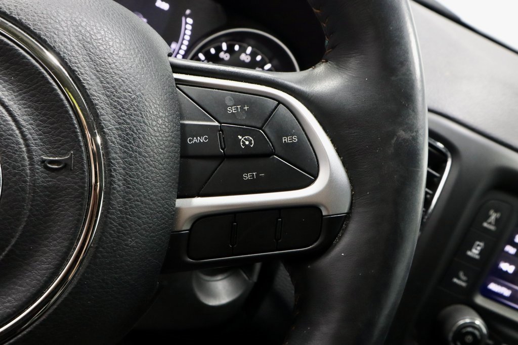 Used 2017 Jeep Compass Latitude w/ Cold Weather Group image 29