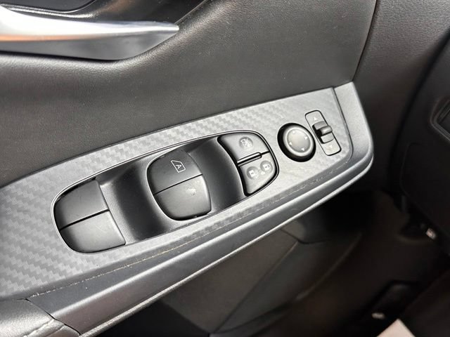 Used 2025 Nissan Sentra SV w/ All-Weather Package FWD image 17