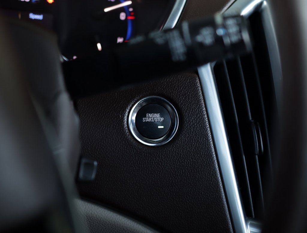 Used 2015 Cadillac SRX Luxury w/ Driver Awareness Package image 18