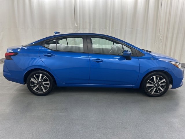 Used 2021 Nissan Versa SV image 7