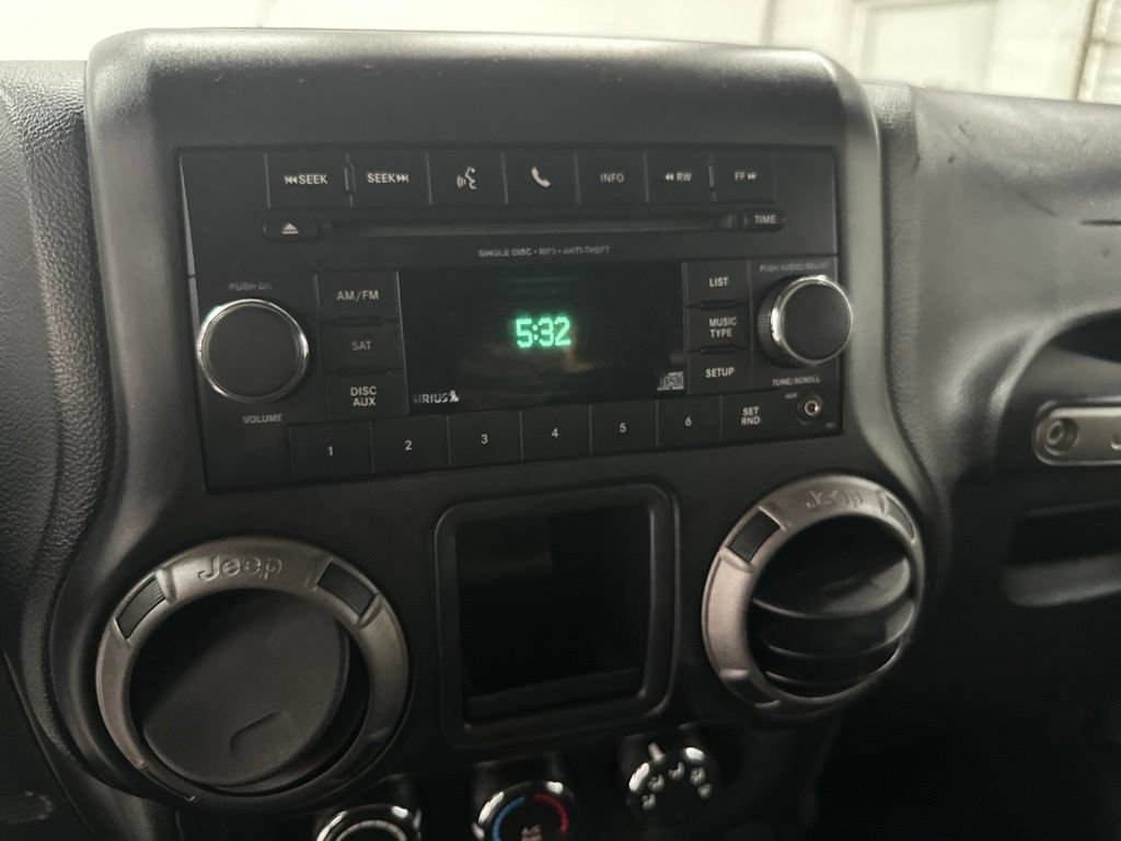 Used 2015 Jeep Wrangler Sport AWD/4WD image 15