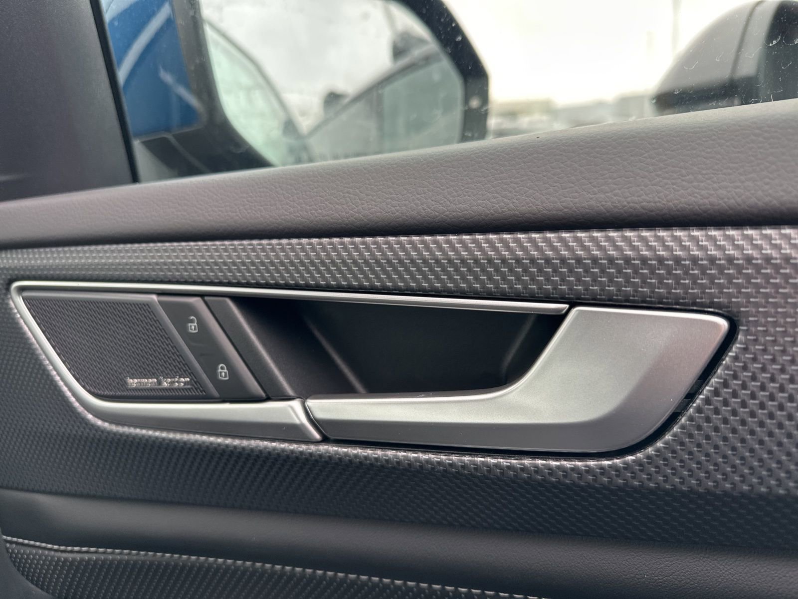 New 2026 Volkswagen Atlas Cross Sport SEL Premium R-Line image 38