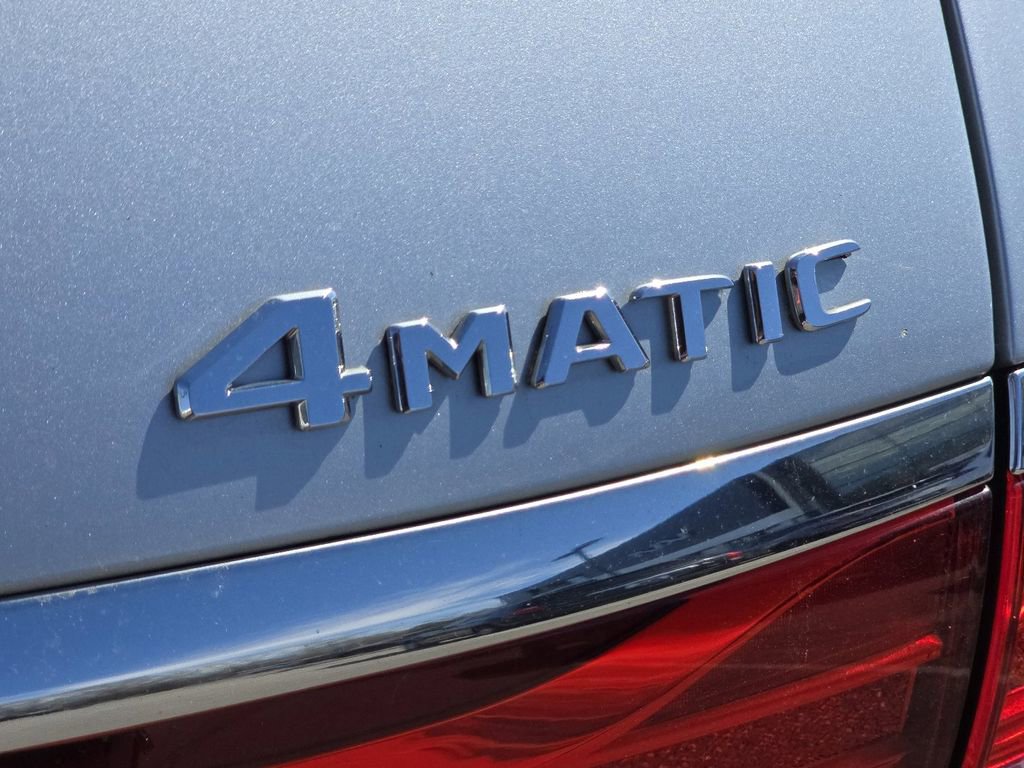 Used 2017 Mercedes-Benz E 400 4MATIC Wagon image 6