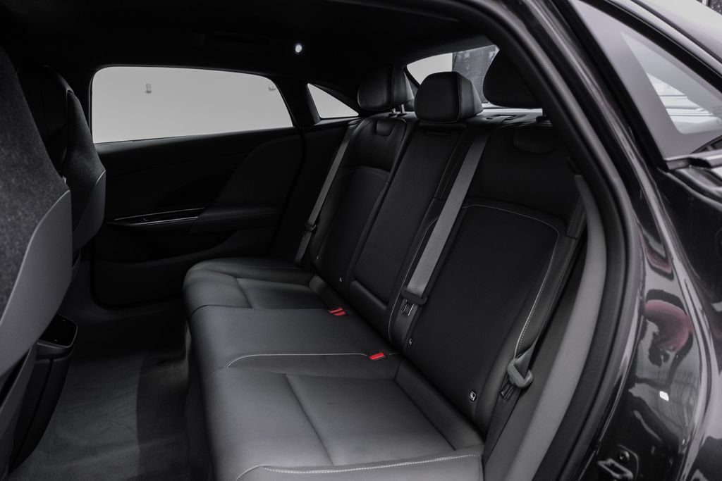Used 2025 Lucid Air Touring AWD/4WD image 46