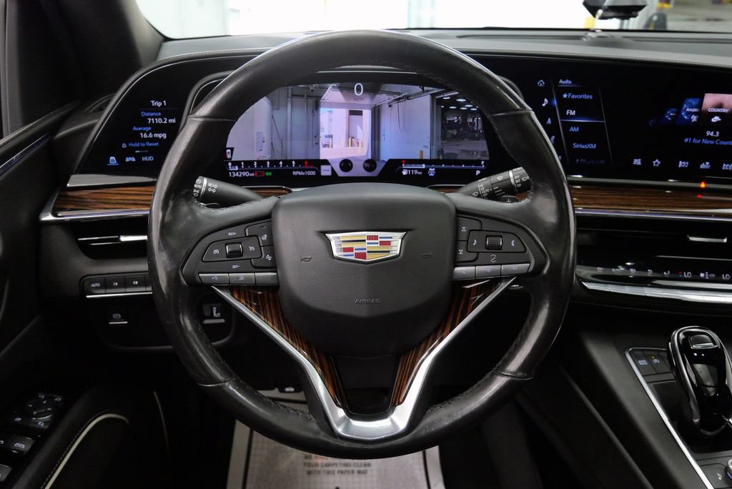 Used 2021 Cadillac Escalade ESV Premium Luxury AWD/4WD image 24