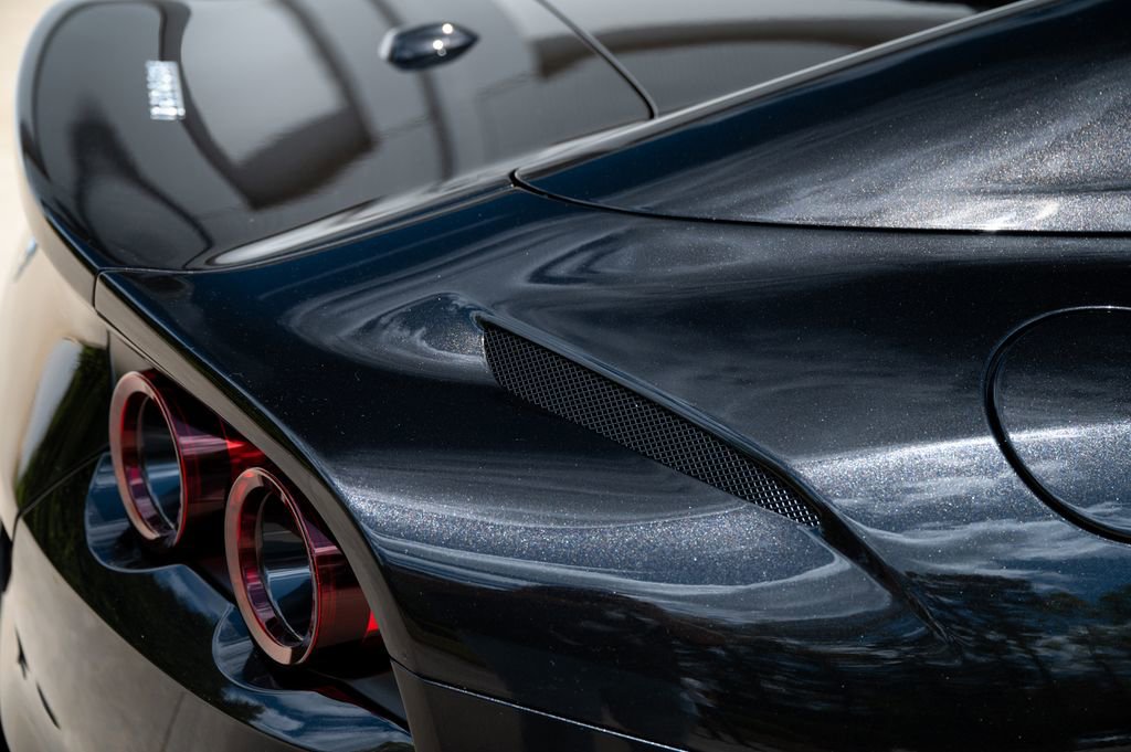 Used 2022 Ferrari 812 GTS RWD image 16