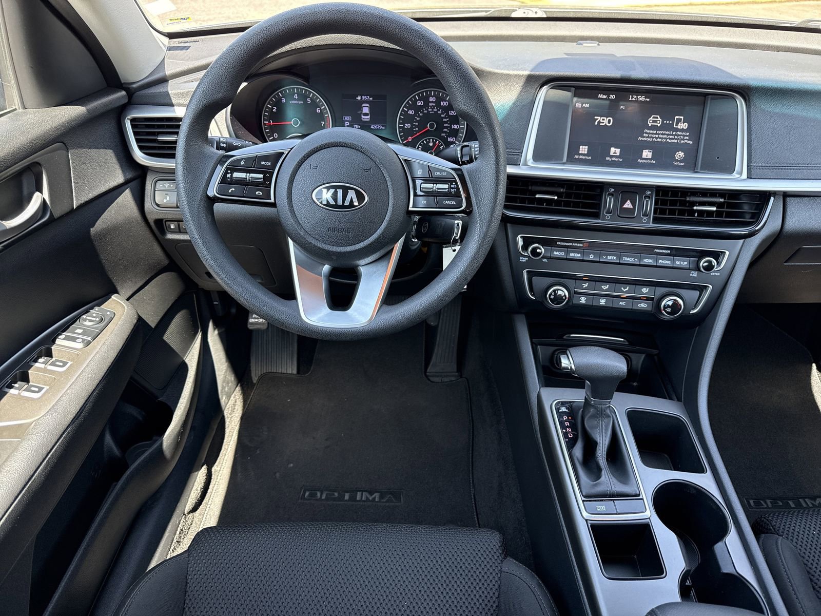 Used 2020 Kia Optima LX image 11