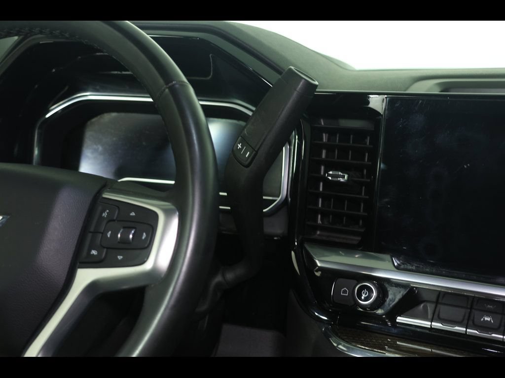 Used 2023 Chevrolet Silverado 1500 LT Trail Boss w/ Protection Package AWD/4WD image 15