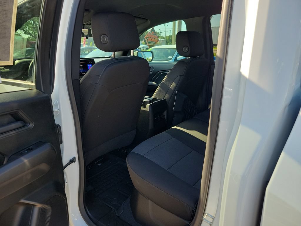 Used 2025 Chevrolet Colorado W/T w/ WT Convenience Package II RWD image 8
