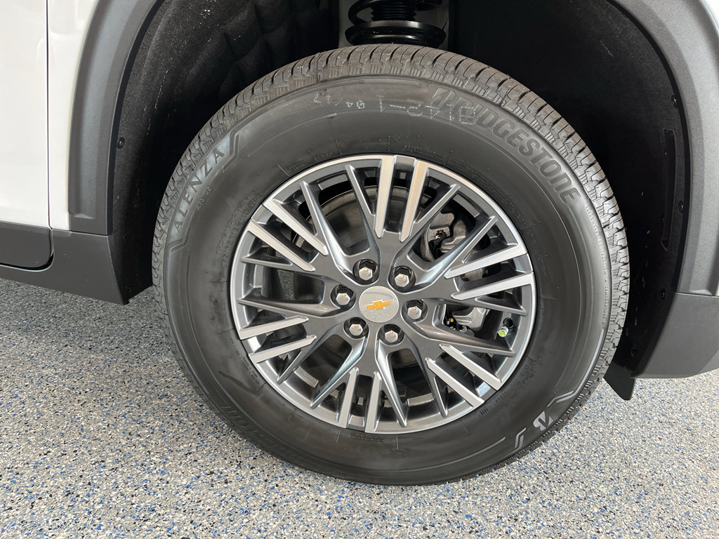New 2026 Chevrolet Traverse LT FWD image 33