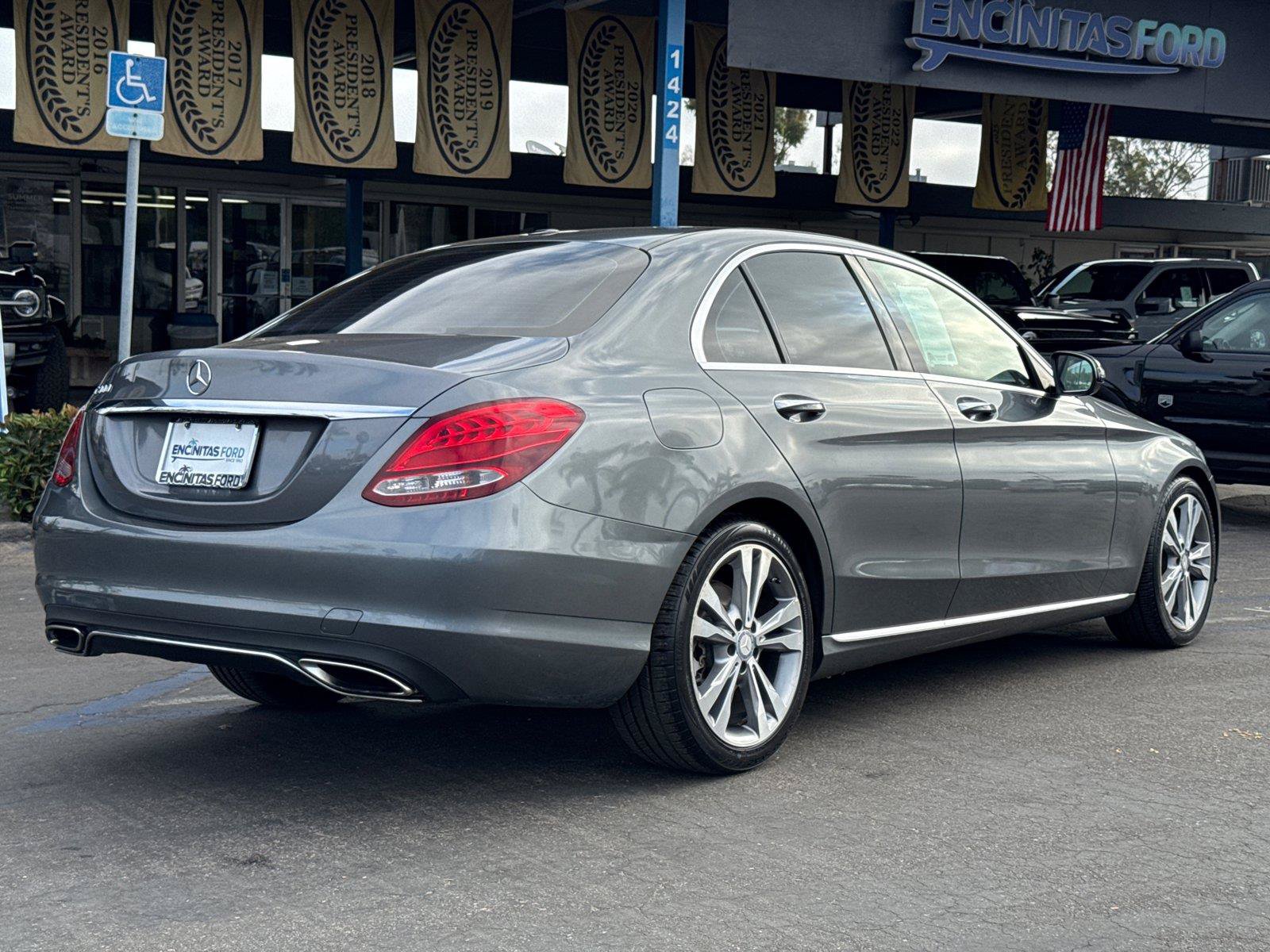 Used 2017 Mercedes-Benz C 300 Sedan image 8
