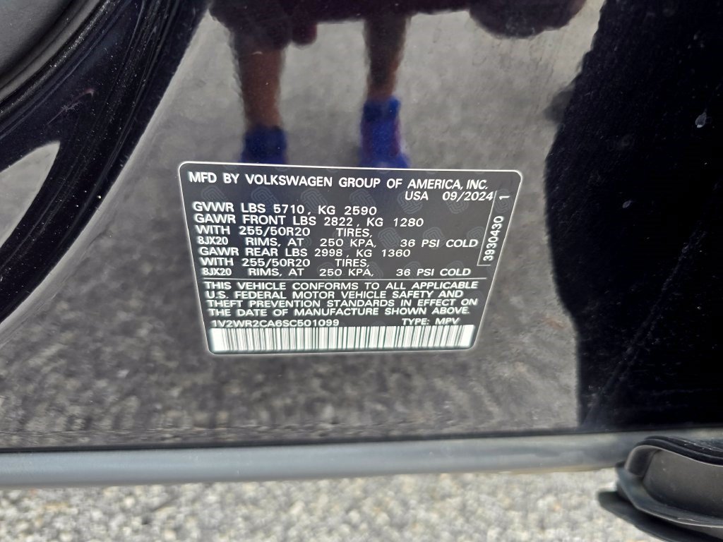 Used 2025 Volkswagen Atlas SE FWD image 14