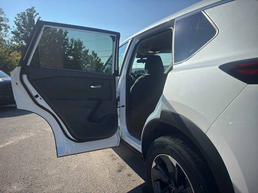 New 2026 Nissan Rogue SV image 20