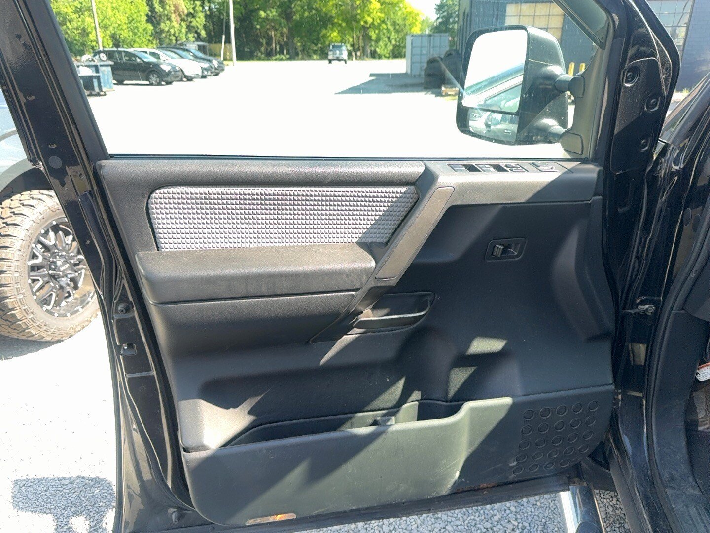 Used 2012 Nissan Titan PRO-4X w/ Pro-4x Premium Utility Pkg AWD/4WD image 10