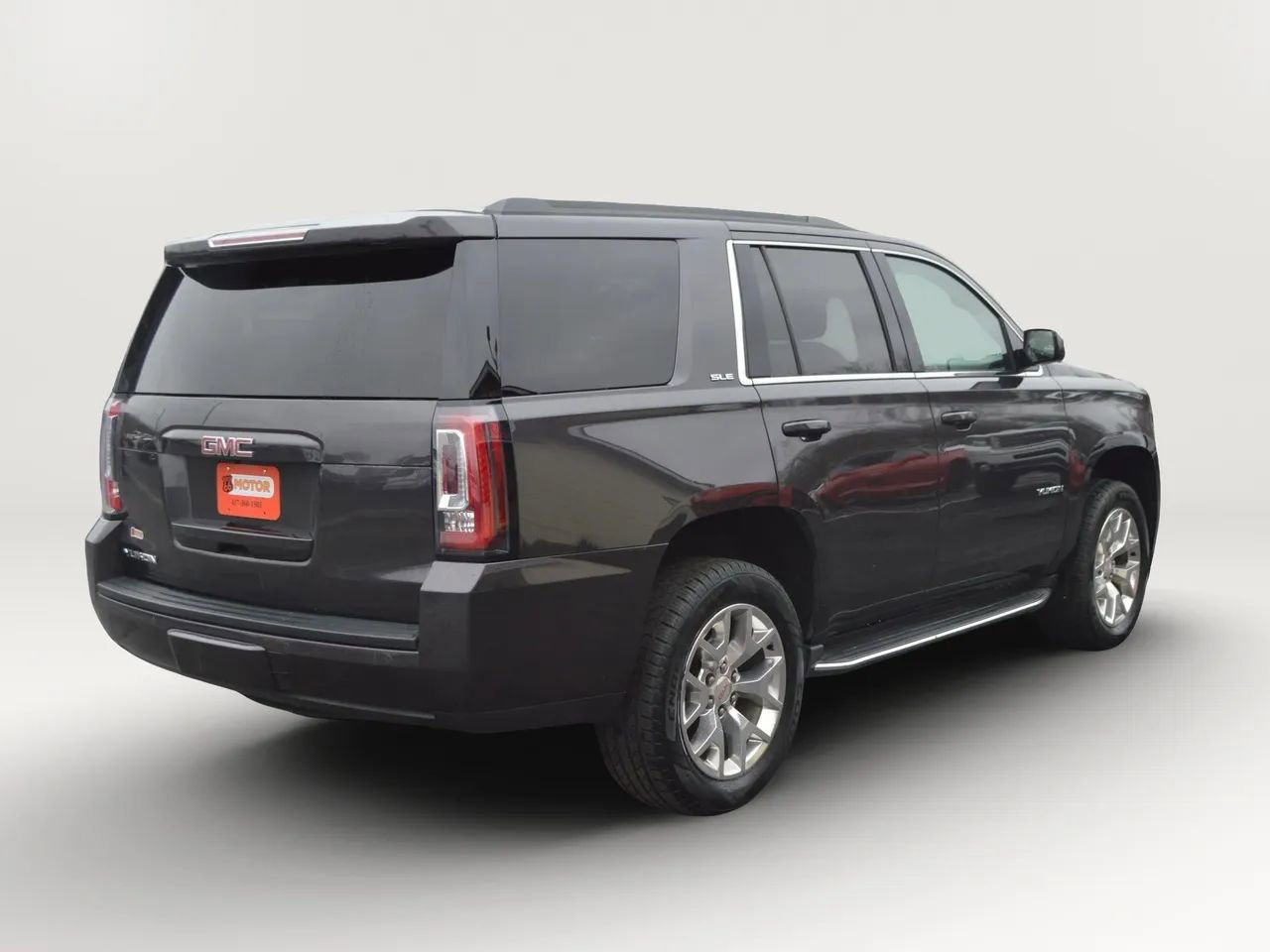 Used 2016 GMC Yukon SLE w/ HD Trailering Package image 9