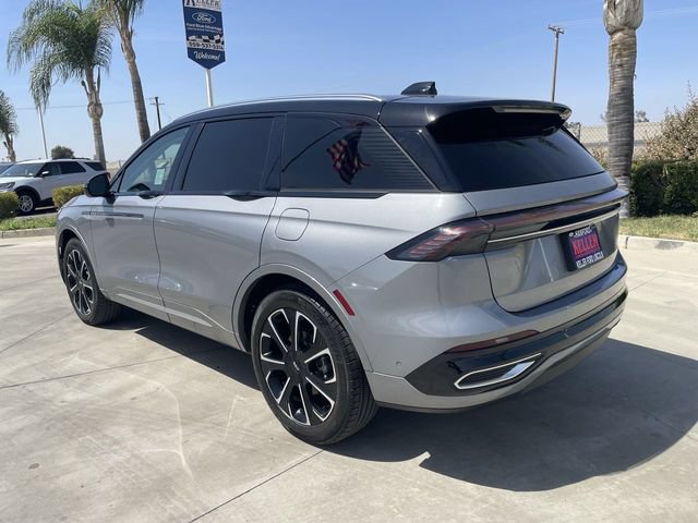 Used 2024 Lincoln Nautilus Reserve w/ Equipment Group 202A AWD/4WD image 6