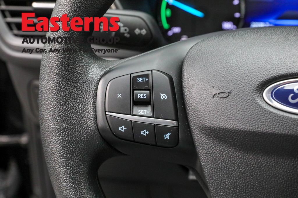 Used 2022 Ford Escape SE image 15