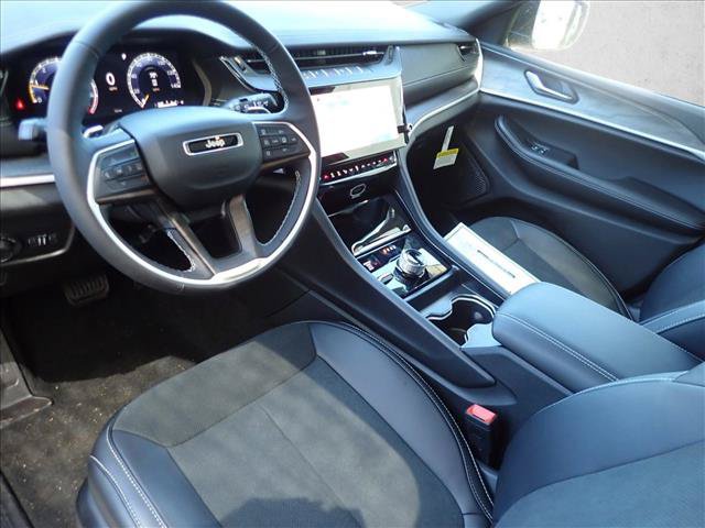 New 2026 Jeep Grand Cherokee L 4WD image 11