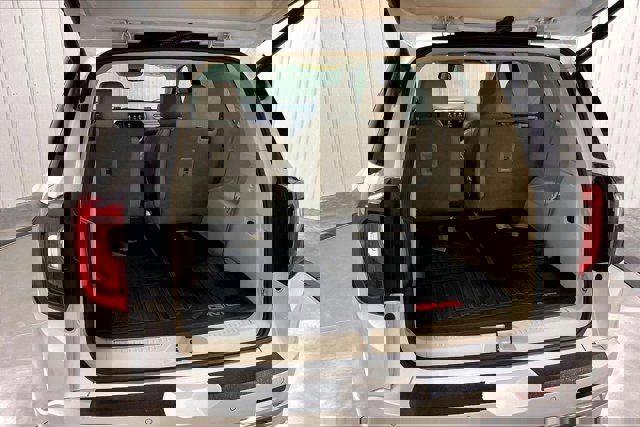 Used 2021 GMC Acadia Denali w/ LPO, Floor Liner Package image 39