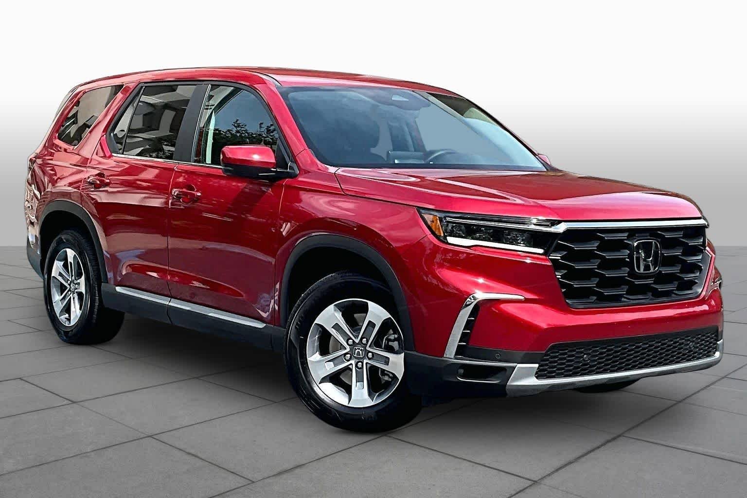 Certified 2025 Honda Pilot EX-L image 3