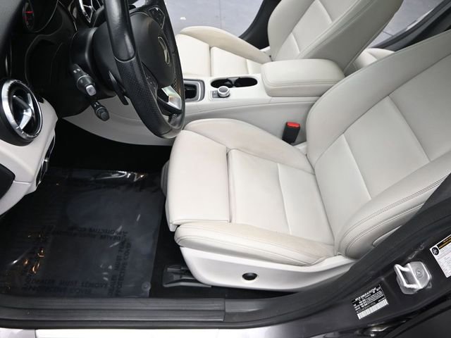 Used 2018 Mercedes-Benz CLA 250 image 16