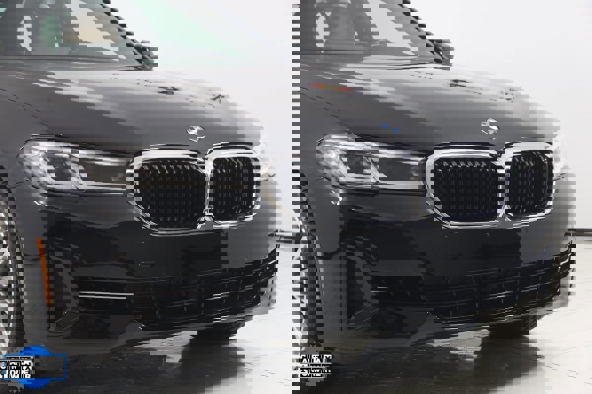 Used 2022 BMW 540i xDrive w/ M Sport Package image 45