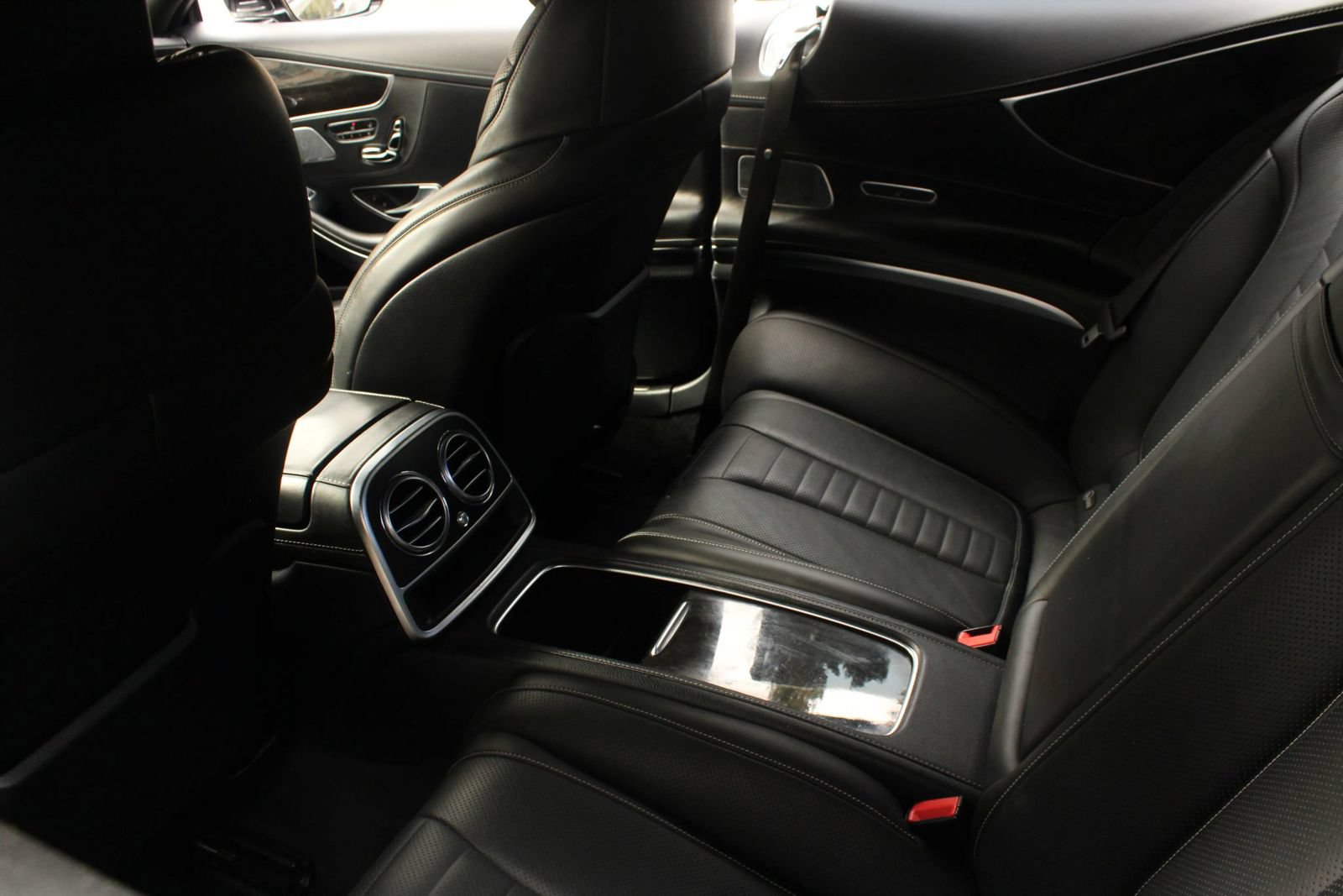 Used 2015 Mercedes-Benz S 550 4MATIC Coupe image 17