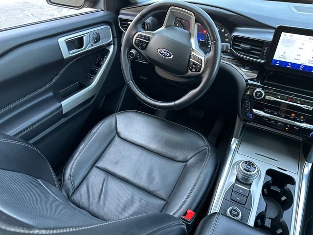 Used 2022 Ford Explorer Limited w/ Class IV Trailer Tow Package image 23