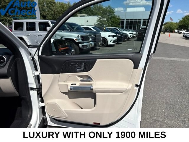 Used 2026 Mercedes-Benz GLB 250 4MATIC image 35
