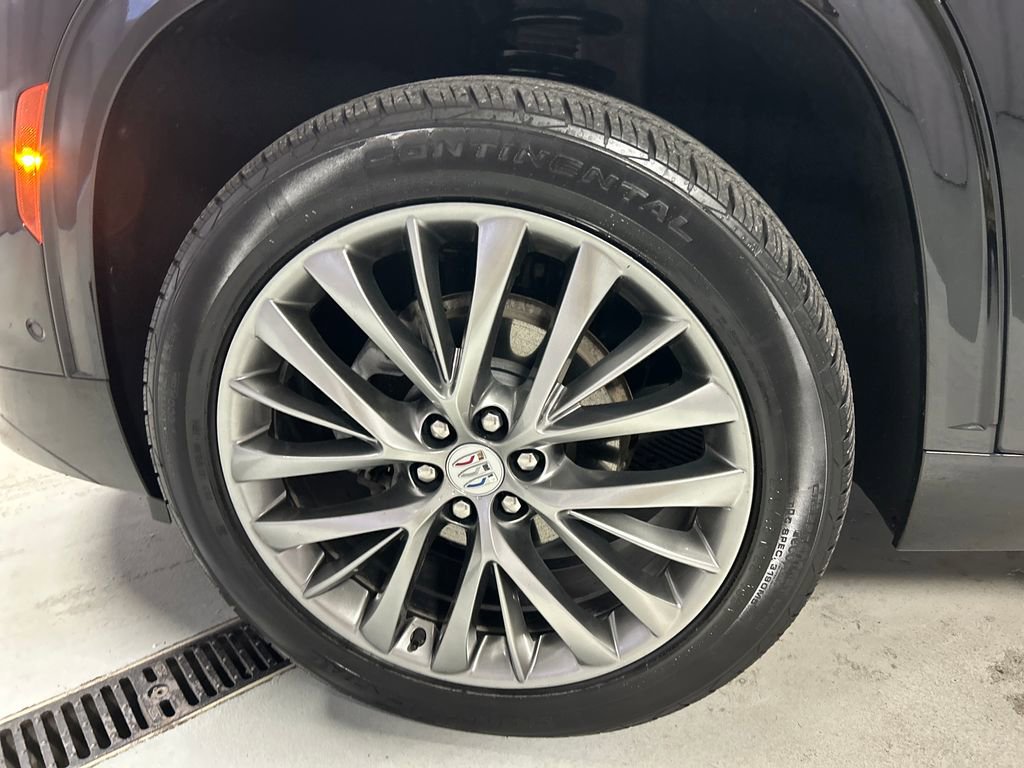 Used 2025 Buick Enclave Avenir AWD/4WD image 9