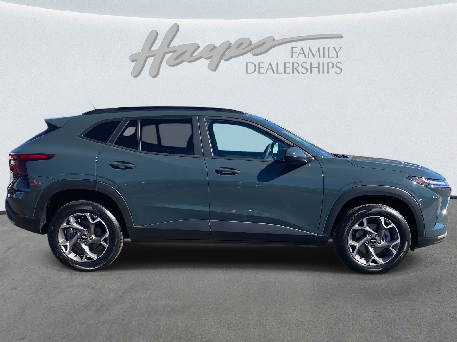 Used 2025 Chevrolet Trax LT video 2