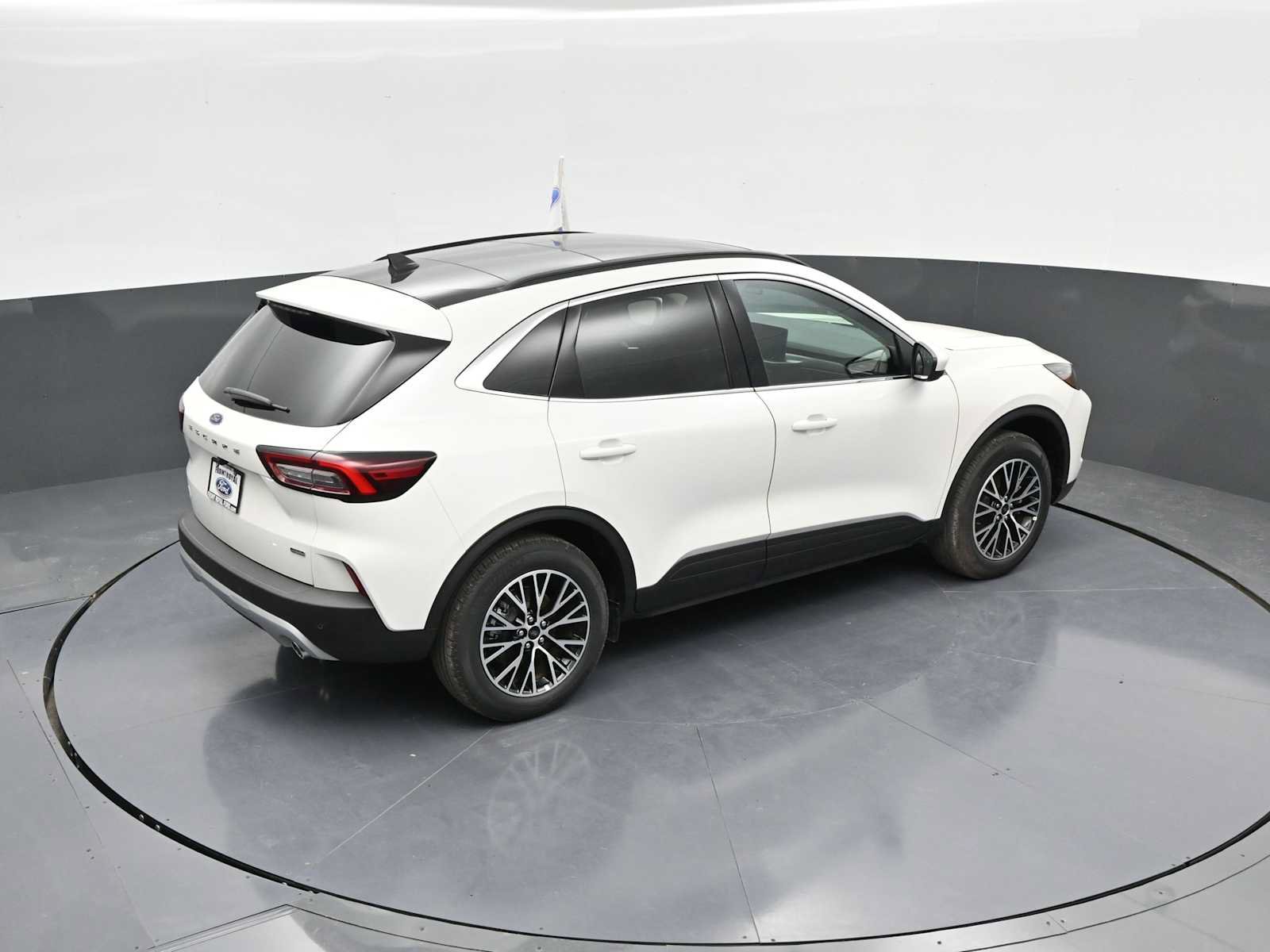 New 2025 Ford Escape SE FWD image 36