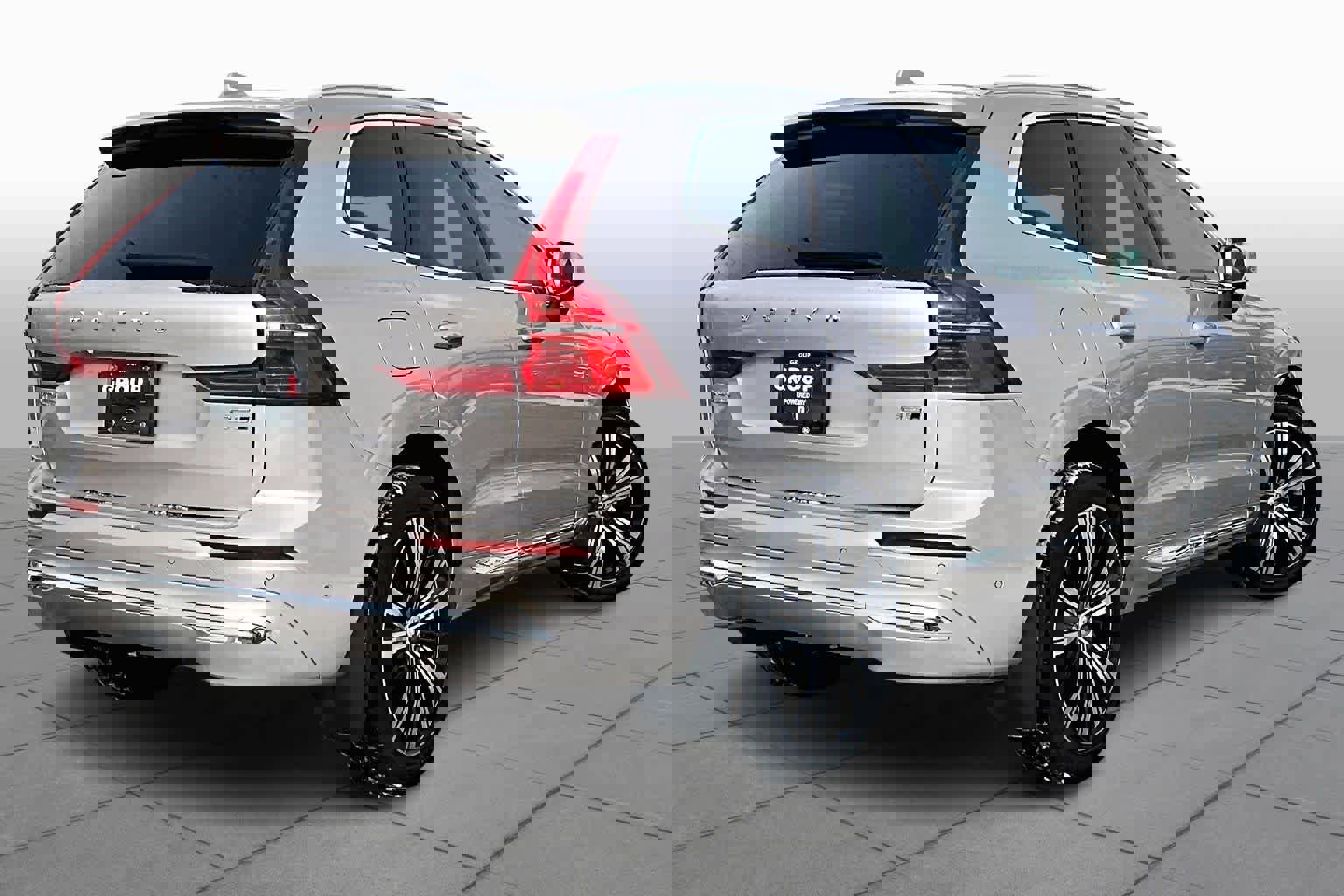 Certified 2023 Volvo XC60 B5 Plus image 12