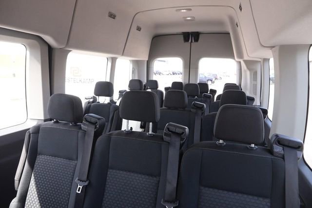 Used 2023 Ford Transit 350 XLT image 9
