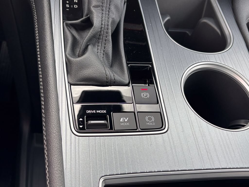 New 2026 Toyota Sienna LE FWD image 24